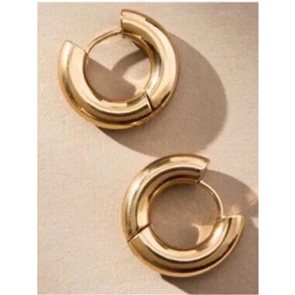 New! Gold Thick Puffy Huggie Earrings (1044) NWOT - Picture 1 of 3